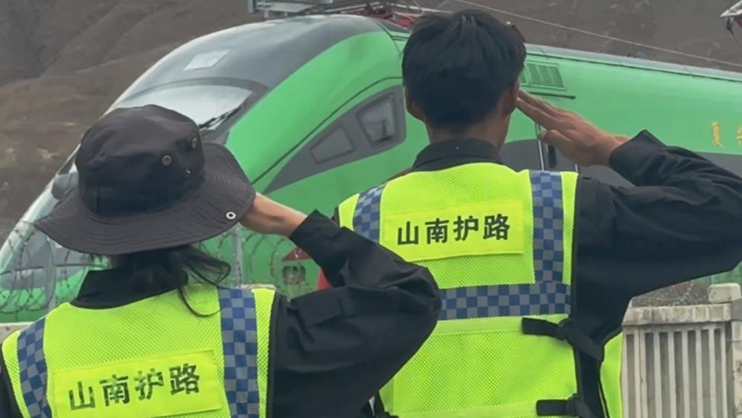 村主任撞人致死赔万后改判年