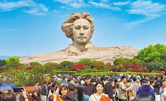 习言道｜走到田间地头，总书记说完夏粮说秋粮